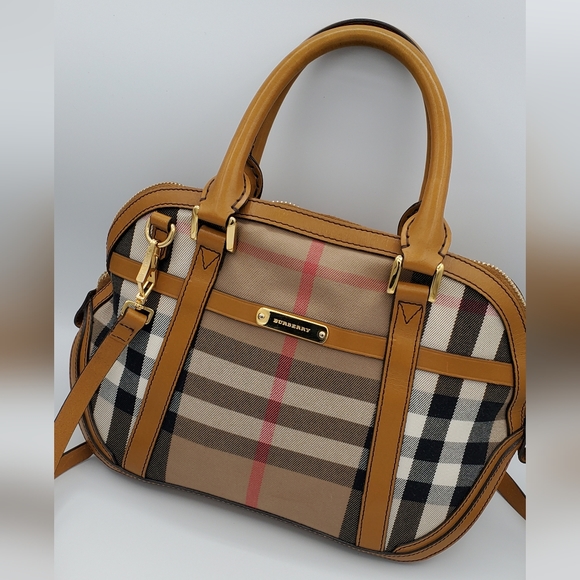 ๐ SOLD ๐ Burberry Bridle Calfskin House Check Small Orchard Bowling Bag - Picture 3 of 17